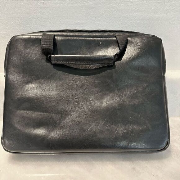 Case Logic Small Electronics Fits Ipad Slim Case Black 11-inch - Picture 2 of 2